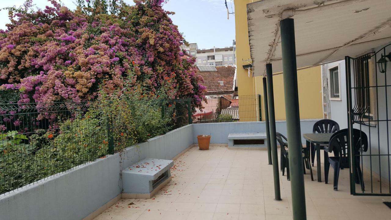 Grandmommy'S House - Traditional And Comfy Lisboan Apartment Exterior foto